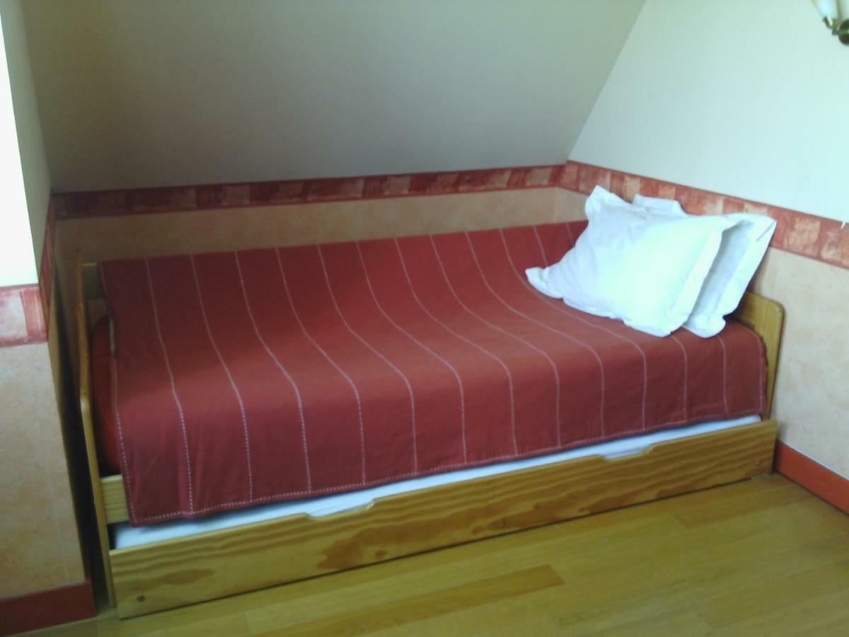 La Roche Bed & Breakfast Saint-Etienne-en-Cogles ภายนอก รูปภาพ