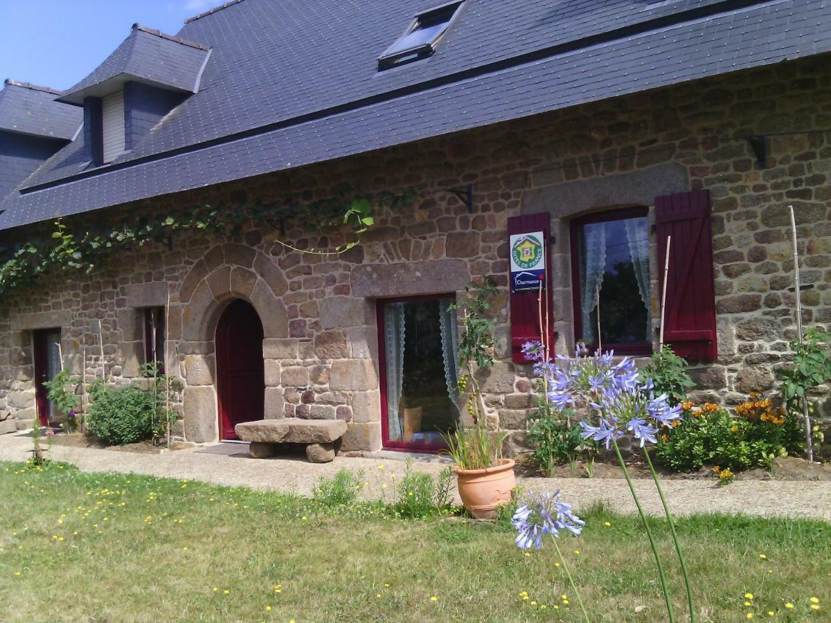La Roche Bed & Breakfast Saint-Etienne-en-Cogles ภายนอก รูปภาพ