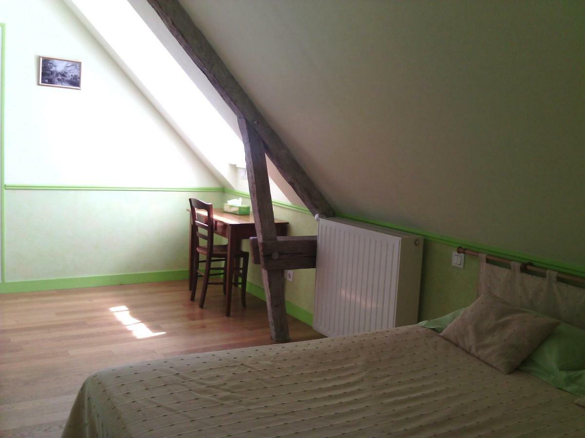 La Roche Bed & Breakfast Saint-Etienne-en-Cogles ภายนอก รูปภาพ