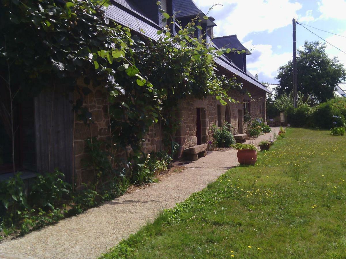 La Roche Bed & Breakfast Saint-Etienne-en-Cogles ภายนอก รูปภาพ