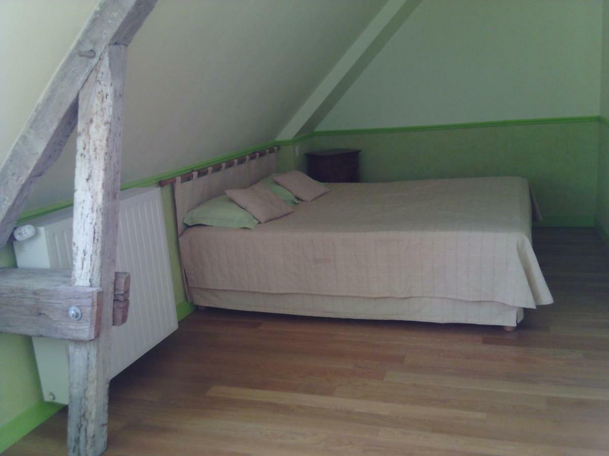 La Roche Bed & Breakfast Saint-Etienne-en-Cogles ภายนอก รูปภาพ