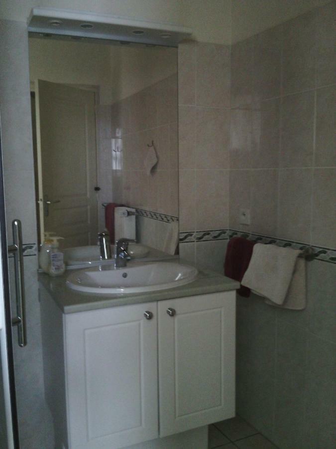 La Roche Bed & Breakfast Saint-Etienne-en-Cogles ภายนอก รูปภาพ