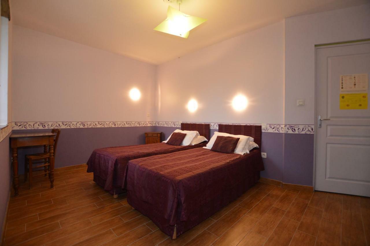 La Roche Bed & Breakfast Saint-Etienne-en-Cogles ภายนอก รูปภาพ